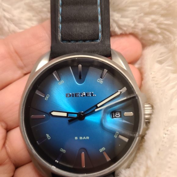 Diesel Men's DZ1861 MS9 Analog Display Quartz Black Watch - Picture 2 of 6